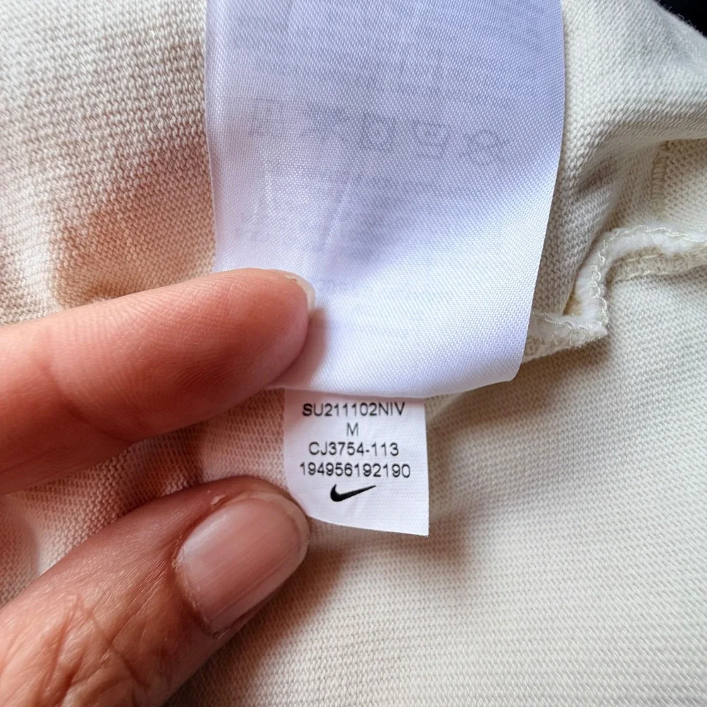 Nike Womens Medium  Pale Yellow Shorts Sportswear Essential Cotton High Rise